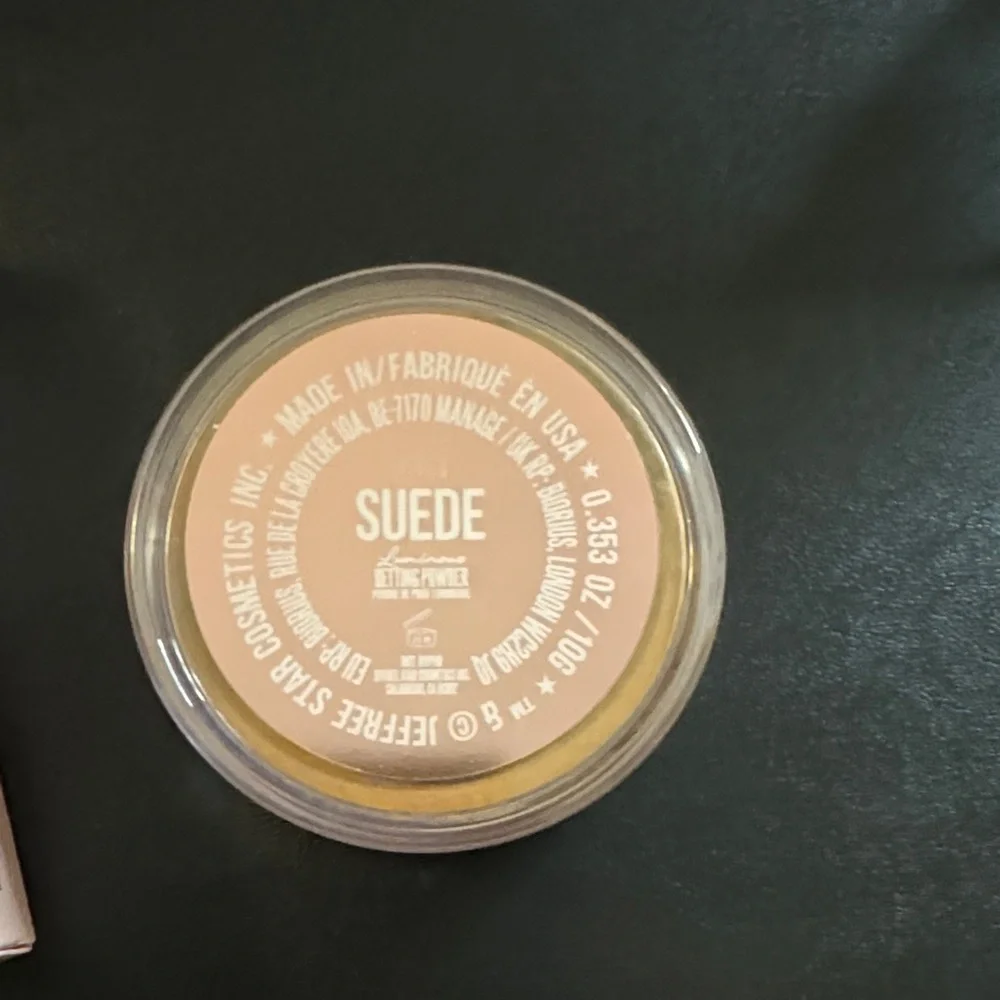 Jeffree Star Suede Setting Powder - NEW